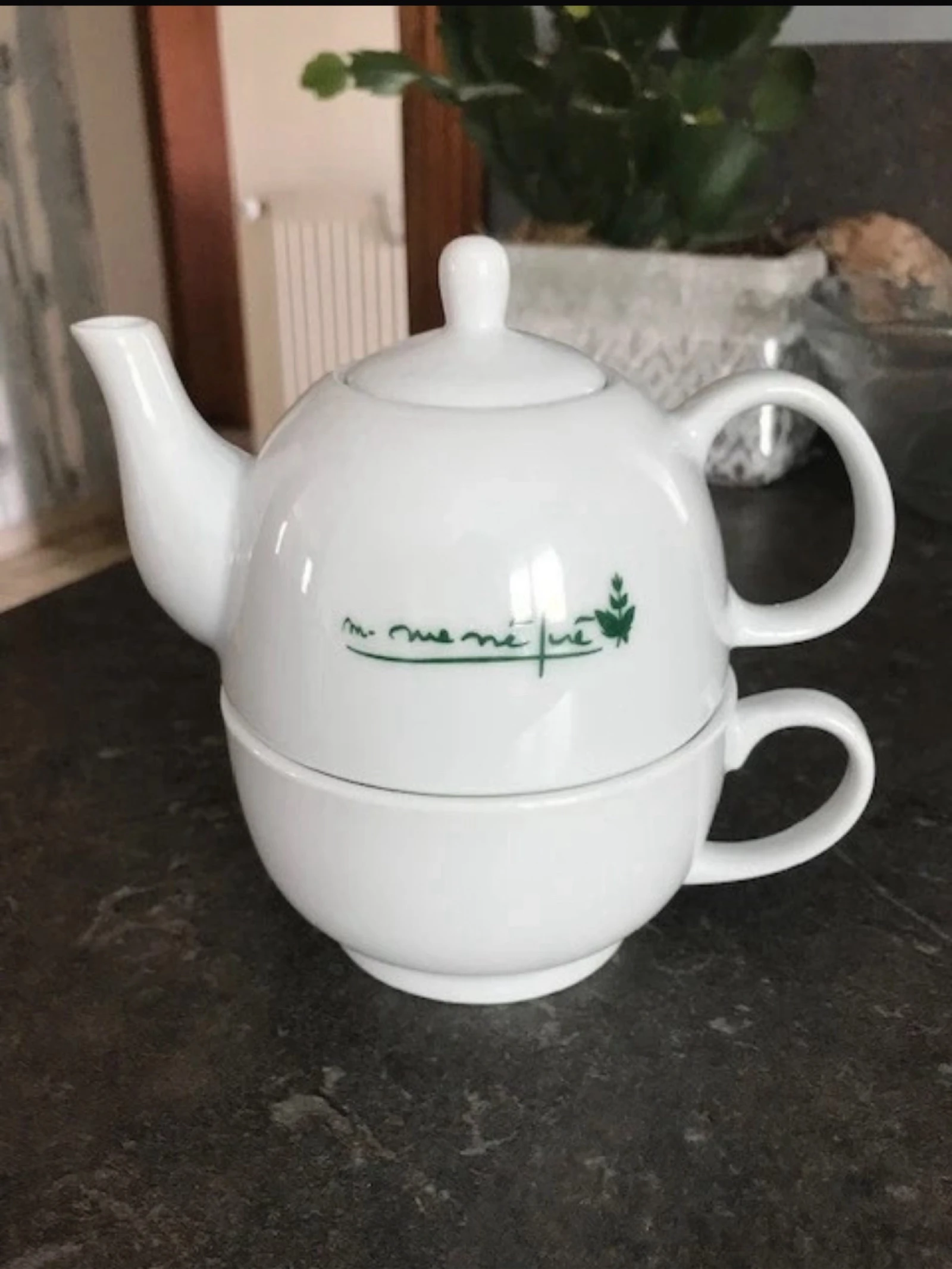 Petite tisanière en porcelaine Mességué